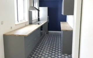 travaux-d-amenagement-cuisine-plan-de-travail-bois