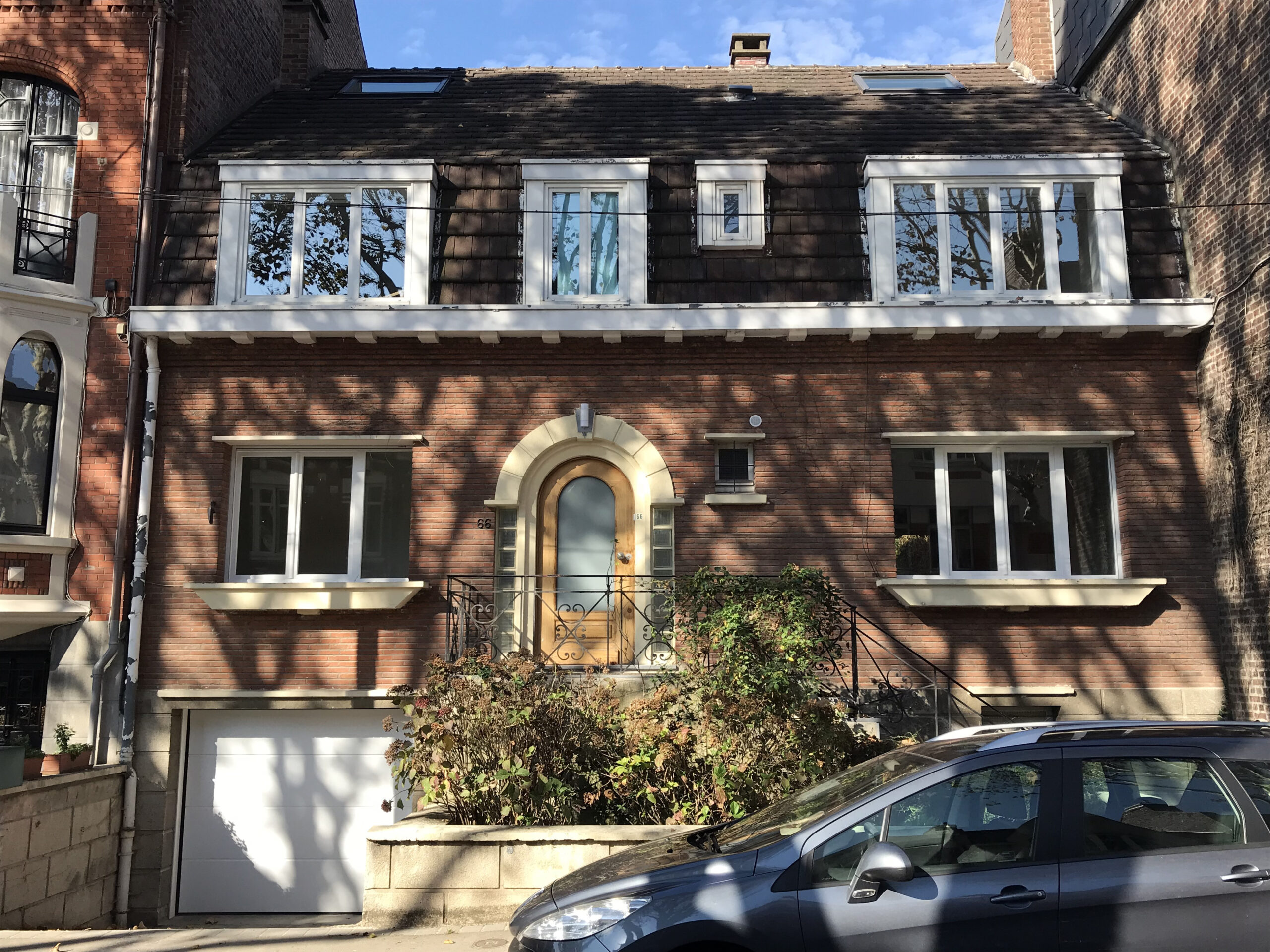 1B façade d'une maison rénovée à lambersart
