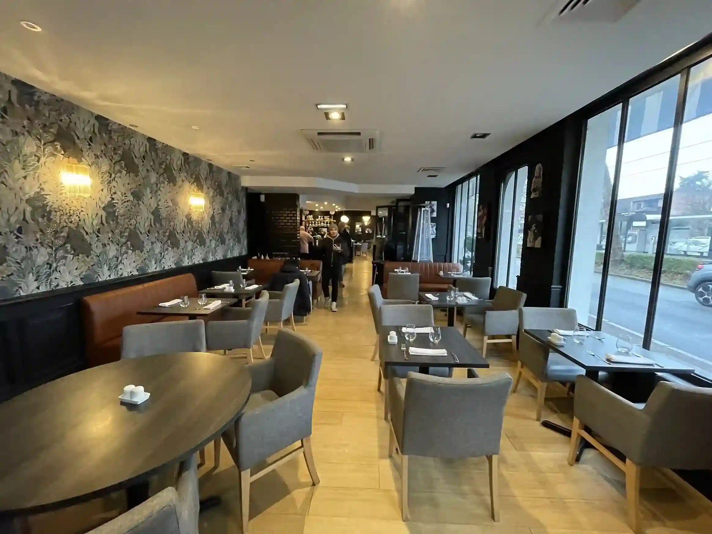 Restaurant gastronomique Harmonie_avant_1_2_11zon Transformation complète du restaurant gastronomique Harmonie à Villeneuve d'Ascq – REYNAUD BRUNET