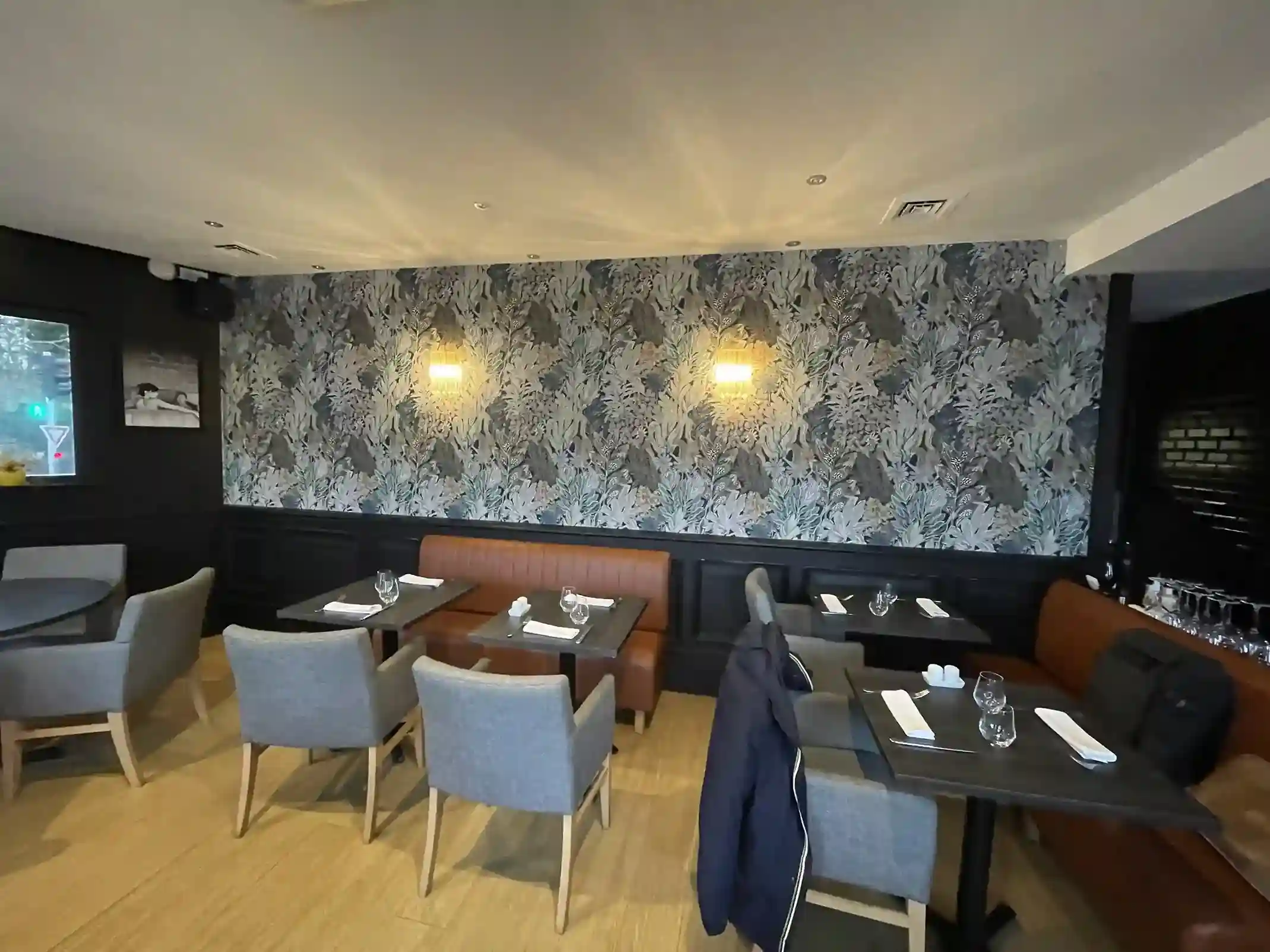 Restaurant gastronomique Harmonie_avant_2_3_11zon Transformation complète du restaurant gastronomique Harmonie à Villeneuve d'Ascq – REYNAUD BRUNET